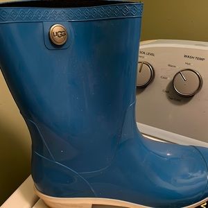 Ugg rain boots
